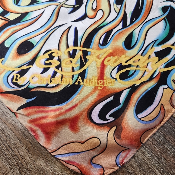 Wearable Art With This Vintage Ed Hardy Scarf 39" X 39" - Picture 3 of 12